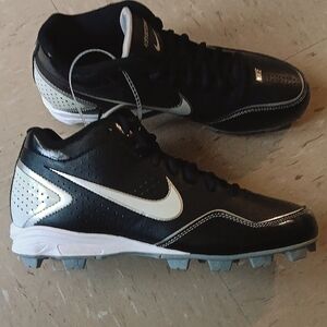 Men's cleats
